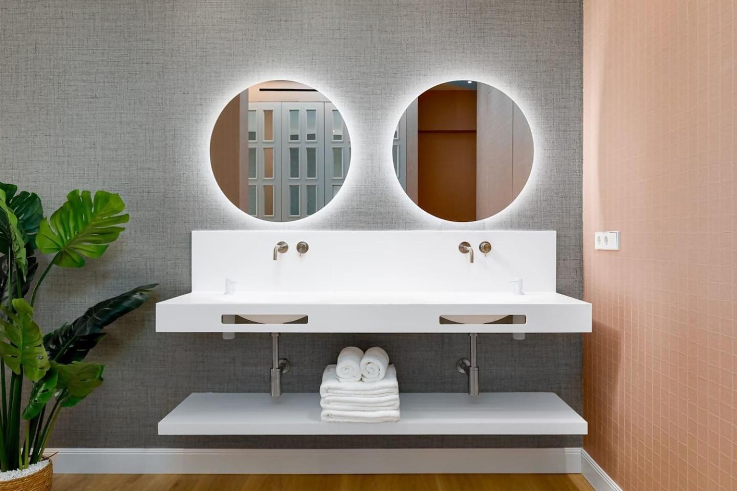 Mondrian New Ac Design Lovers Near La Concha San Sebastian Ngoại thất bức ảnh